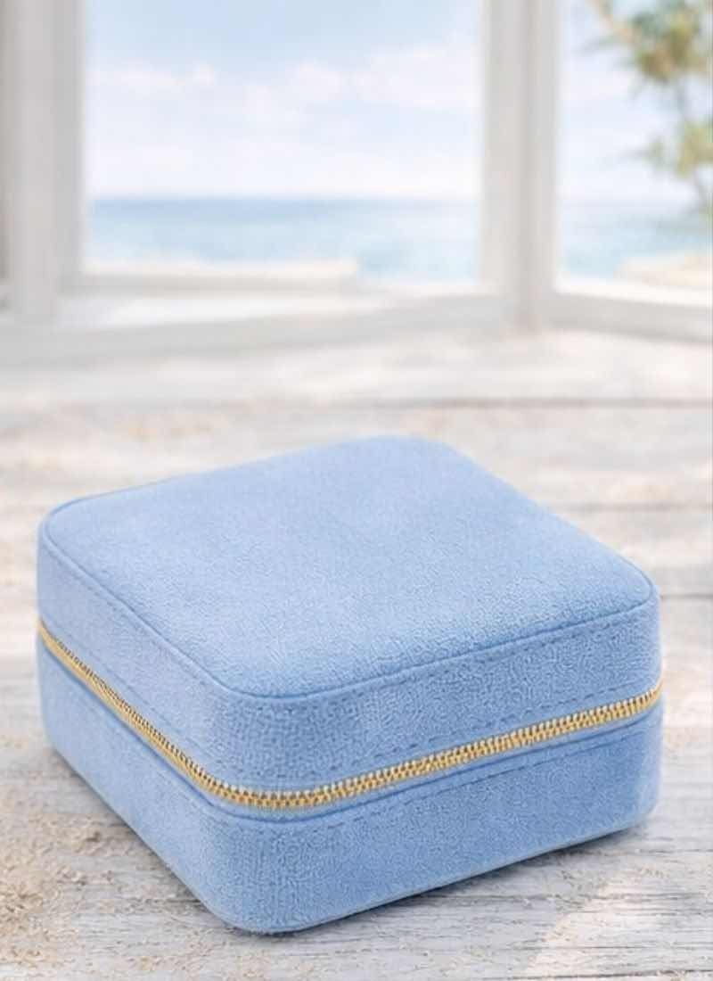 Square jewelry case