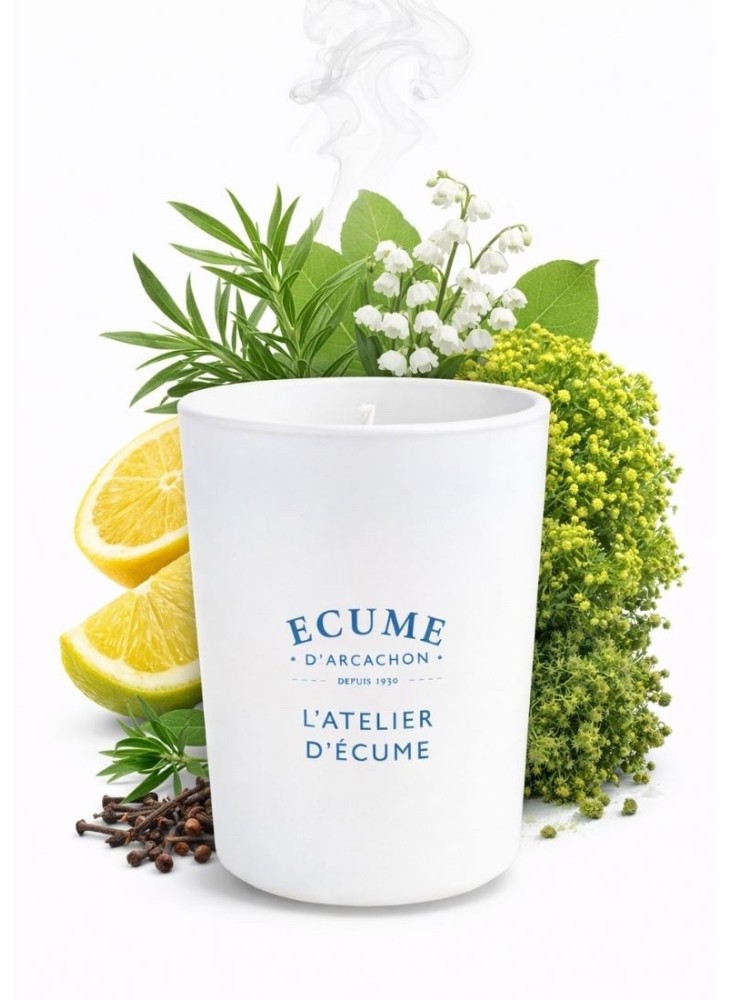 Senteur fraiche et ionique de la bougie l'atelier d'Écume.