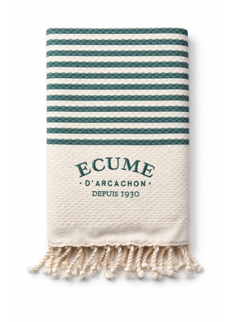 fouta fines bandes écru et verte.